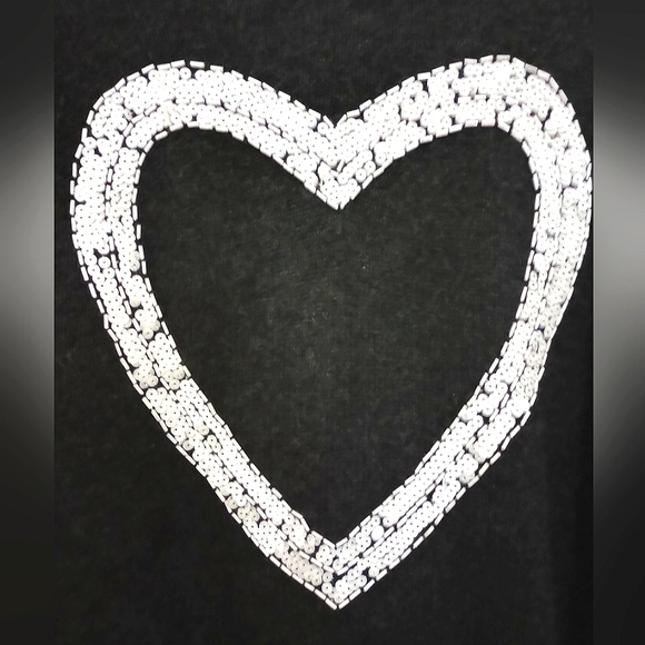 Wildfox Cashmere Heart Embroidered Gray Sweater - Picture 5 of 5